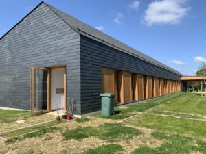 Une des ailes du bâtiment